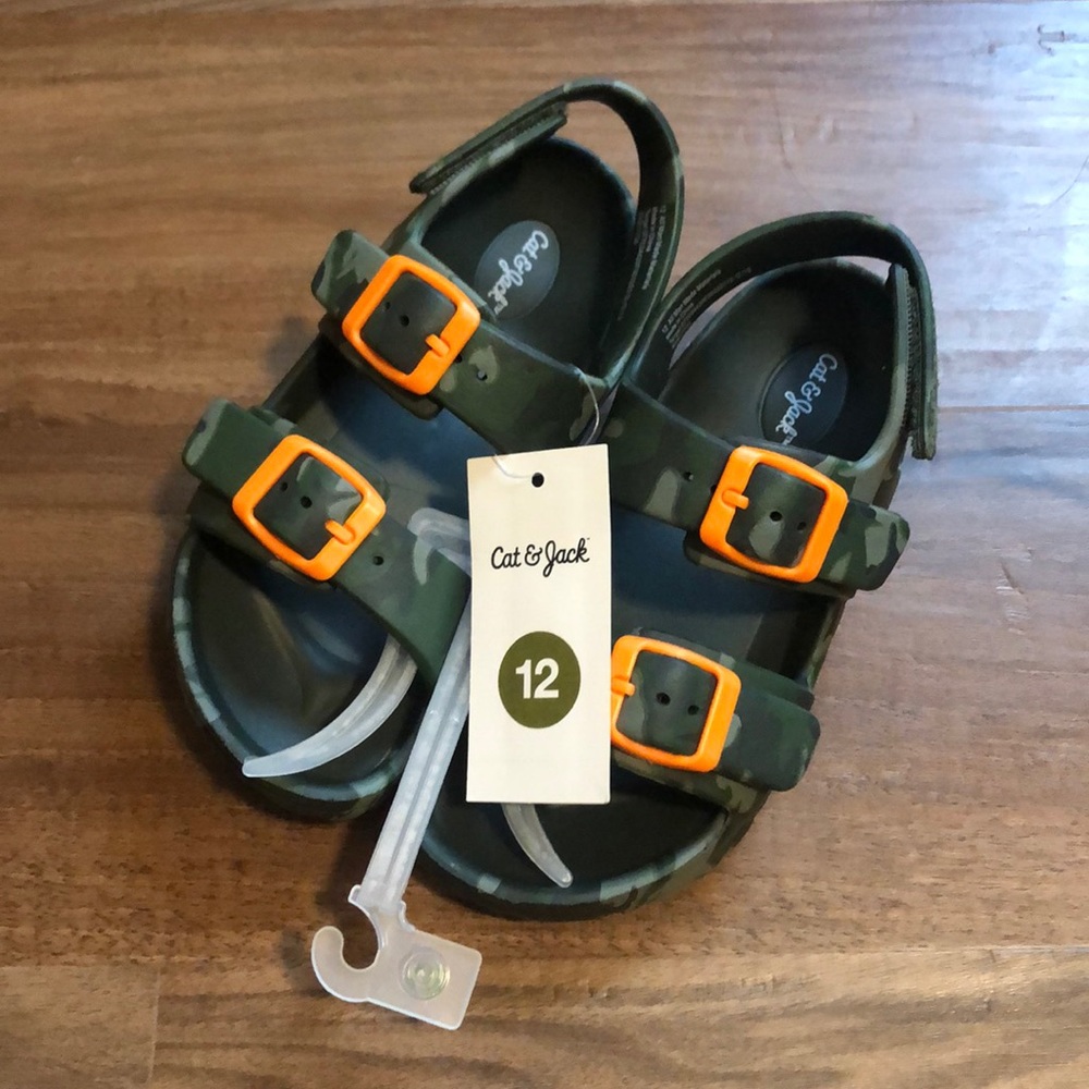 Boys sandals